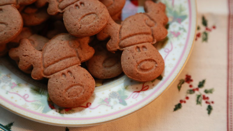 Perfect Gingerbread Cookies Recipe: Classic Christmas Spice Cookies