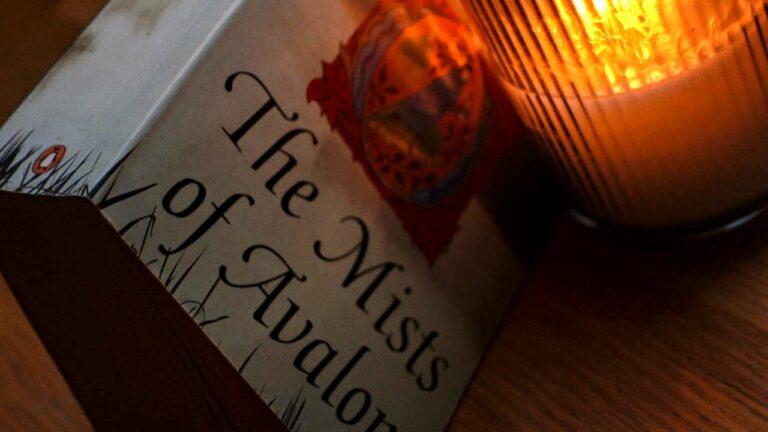 The Mists of Avalon by Marion Zimmer Bradley: A Feminist Retelling of Arthurian Legend