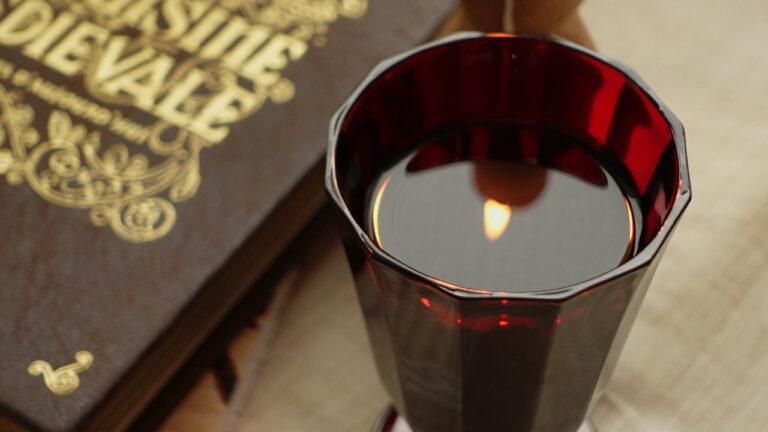 Medieval Drinks: Authentic Hypocras and Sage Wine Recipes from the Middle Ages